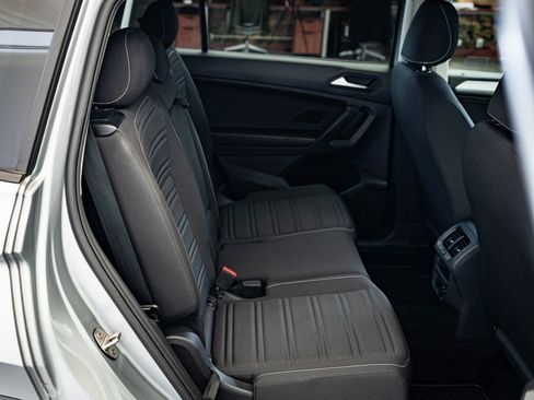 Used 2022 Volkswagen Tiguan S image 34