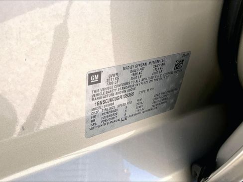 Used 2016 Chevrolet Suburban LTZ RWD image 36