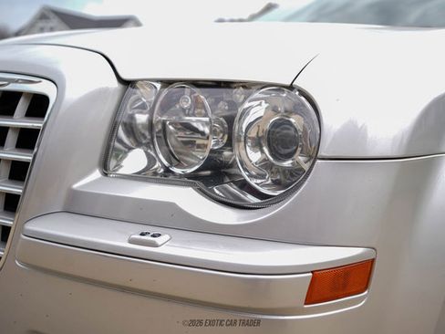 Used 2006 Chrysler 300 SRT8 w/ SRT Option Group II RWD image 45