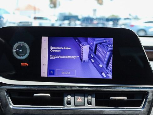 Used 2025 Lexus ES 300h w/ Premium Package FWD image 15