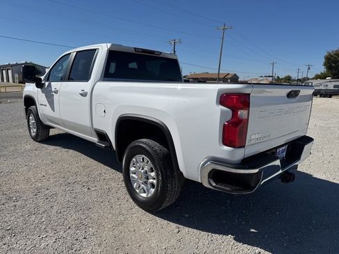 Used 2024 Chevrolet Silverado 2500 LT image 4