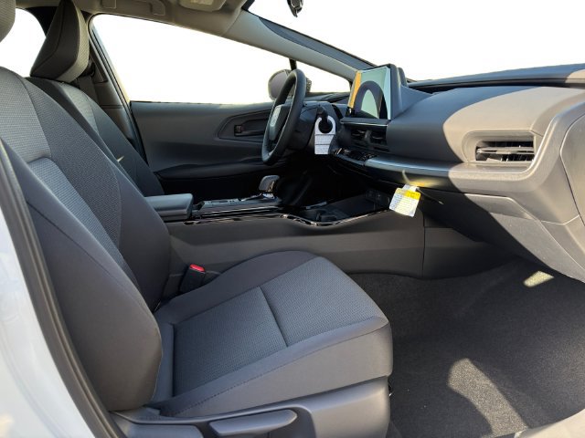 New 2027 Toyota Prius LE FWD image 20