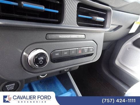 Used 2025 Ford Maverick XLT w/ XLT Luxury Package AWD/4WD image 14