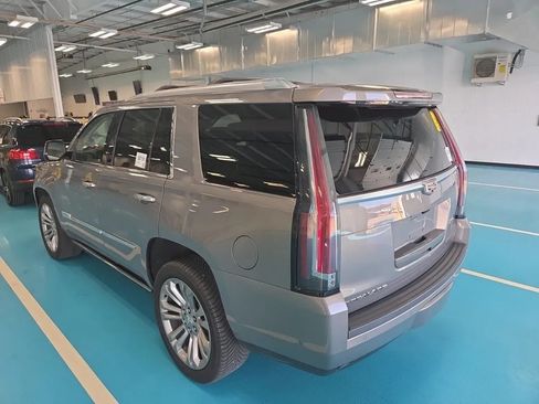 Used 2018 Cadillac Escalade Premium Luxury w/ LPO, Radiant Package AWD/4WD image 4