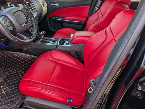 Used 2022 Dodge Charger Scat Pack image 9