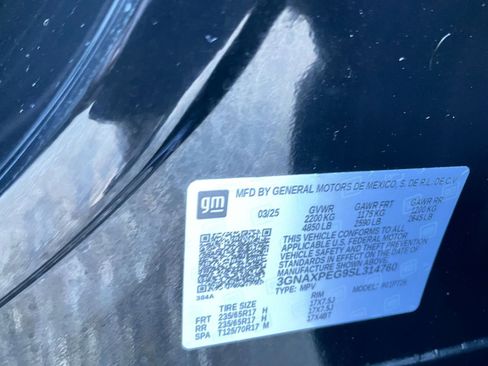 Used 2025 Chevrolet Equinox LT image 29