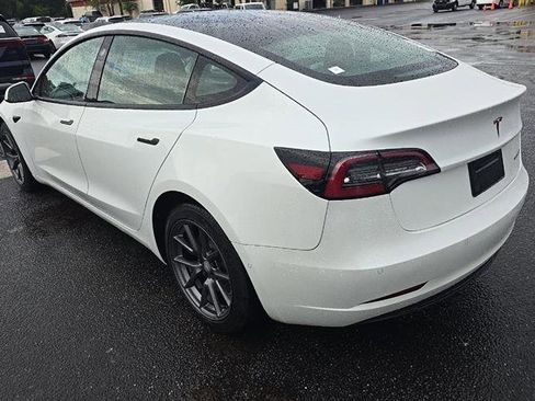 Used 2022 Tesla Model 3 Long Range AWD/4WD image 9