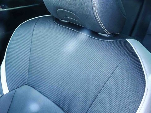 Used 2025 Toyota Camry SE image 35