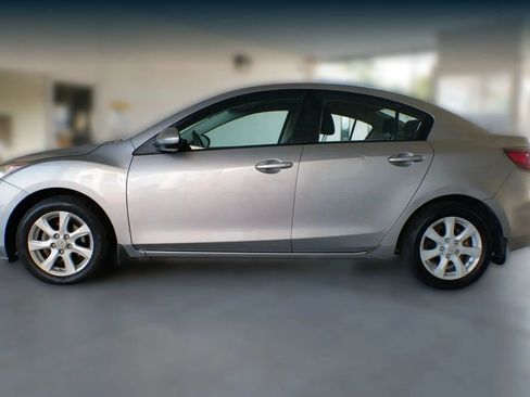 Used 2011 MAZDA MAZDA3 i Touring image 8