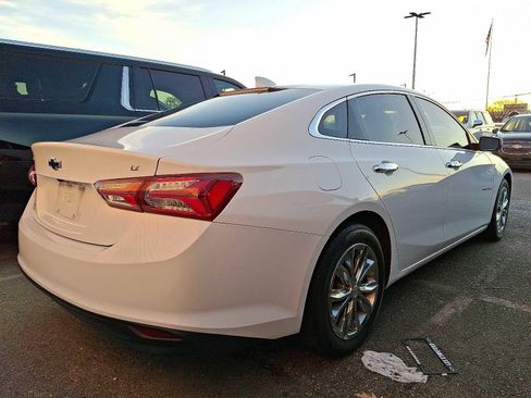 Used 2019 Chevrolet Malibu LT image 3