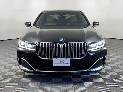Used 2020 BMW 740i image 5