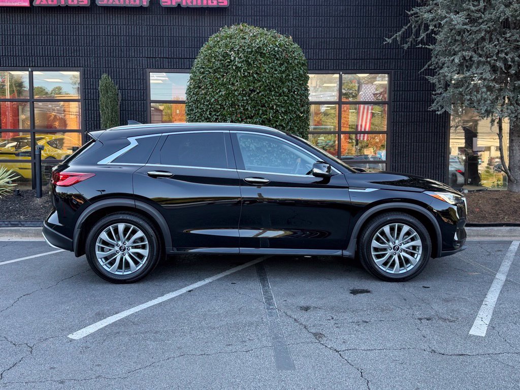 Used 2023 INFINITI QX50 Luxe AWD/4WD image 21
