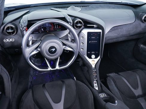 Used 2026 McLaren 750S Spider RWD image 23