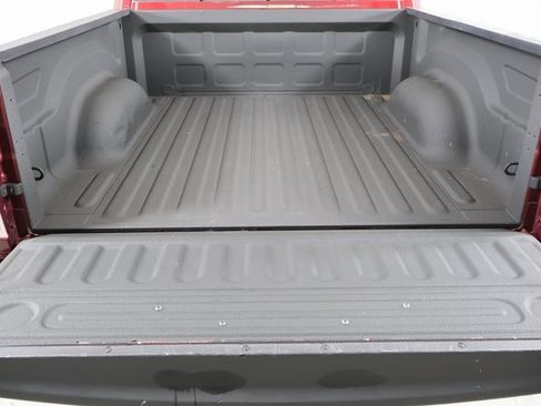 Used 2018 RAM 1500 Laramie image 8