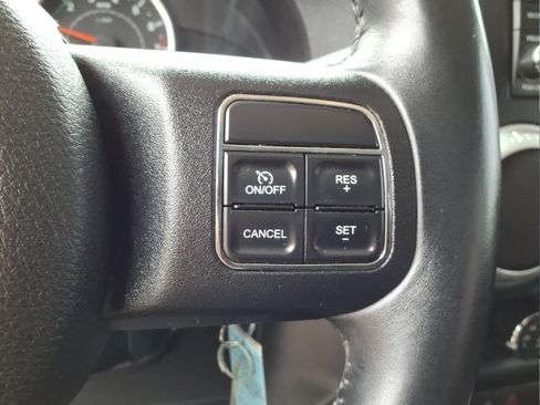 Used 2013 Jeep Wrangler Sahara w/ Connectivity Group AWD/4WD image 18