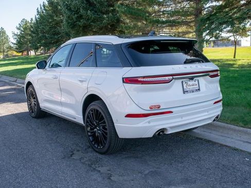 Used 2021 Lincoln Corsair Reserve w/ Equipment Group 201A image 4