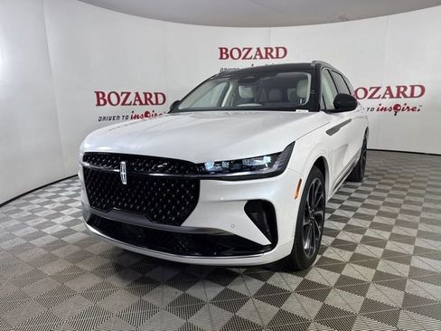 New 2026 Lincoln Nautilus Black Label image 3