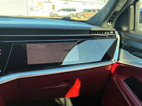 Used 2024 Jeep Wagoneer Launch Edition image 30