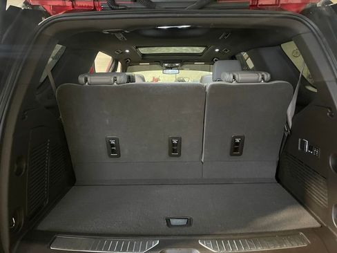 Used 2023 Chevrolet Tahoe Z71 w/ Luxury Package image 19