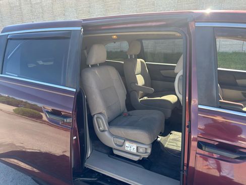 Used 2016 Honda Odyssey LX image 27