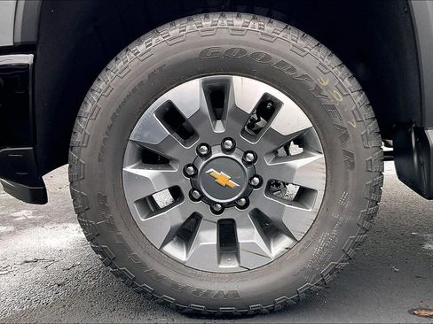 New 2026 Chevrolet Silverado 2500 Custom w/ Custom Value Package image 12