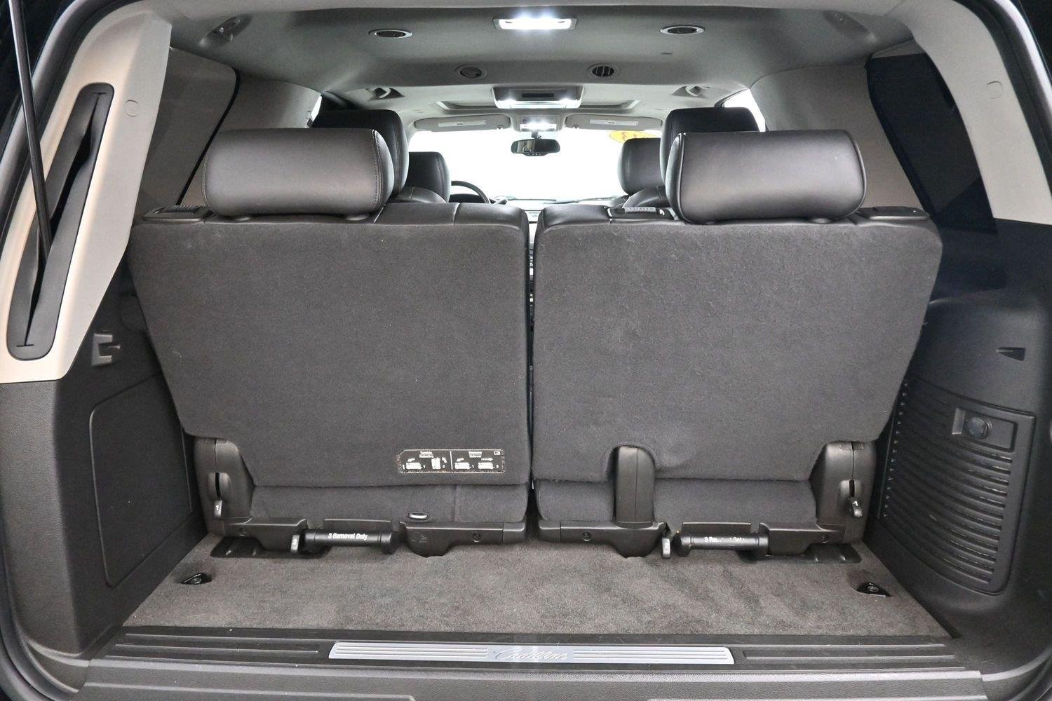 Used 2013 Cadillac Escalade Premium AWD/4WD image 10