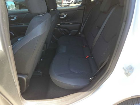 Used 2020 Jeep Renegade Altitude AWD/4WD image 21