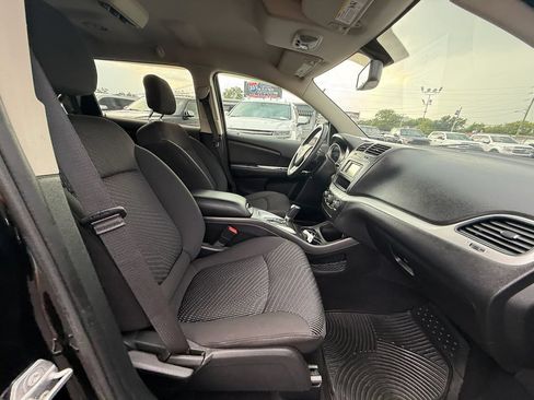 Used 2016 Dodge Journey SE w/ Flexible Seating Group FWD image 23