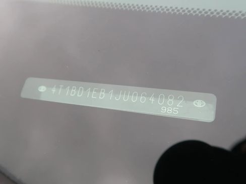 Used 2018 Toyota Avalon Limited image 51