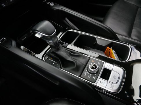 Used 2021 Kia Telluride S image 24