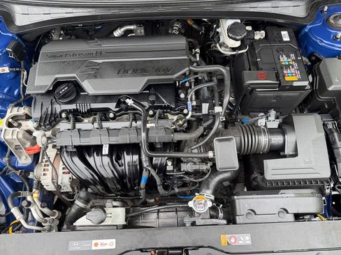Used 2024 Hyundai Elantra SEL FWD image 22