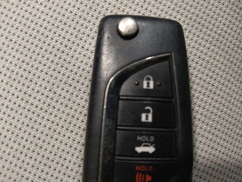 Used 2021 Toyota Corolla LE FWD image 32