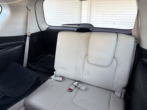 Used 2023 Nissan Armada Platinum w/ Captain's Chairs Package AWD/4WD image 6