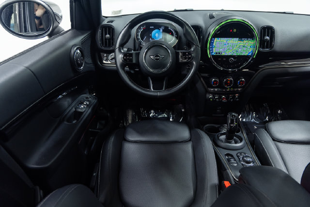 Used 2023 MINI Cooper Countryman S FWD image 3