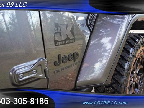 Used 2021 Jeep Gladiator Sport image 38