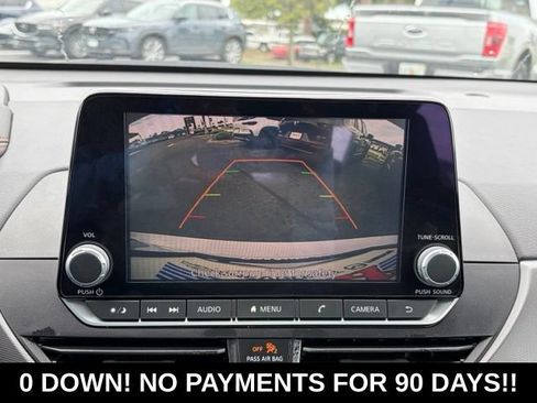 Used 2025 Nissan Altima 2.5 SR FWD image 23