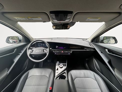 Used 2023 Kia Niro Wind FWD image 12