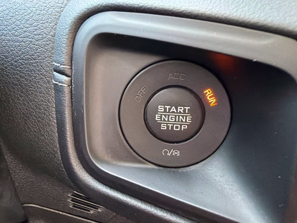 Used 2024 Jeep Gladiator Sport AWD/4WD image 26