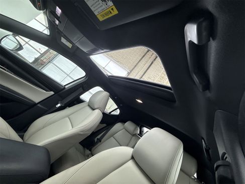 Used 2021 MAZDA MAZDA3 s image 33