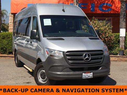 Used 2020 Mercedes-Benz Sprinter 2500 image 2