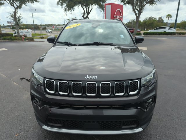 Used 2024 Jeep Compass Limited AWD/4WD image 15