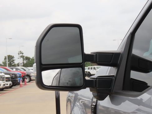 Used 2024 Ford F250 4x4 Crew Cab Super Duty image 18