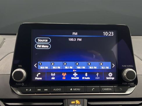 Used 2025 Nissan Altima 2.5 S FWD image 15