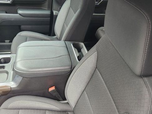 Used 2024 Chevrolet Silverado 1500 LT Trail Boss w/ Convenience Package II image 21