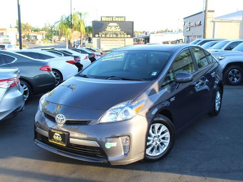 Used 2015 Toyota Prius Prime Plug-In Hybrid FWD image 40