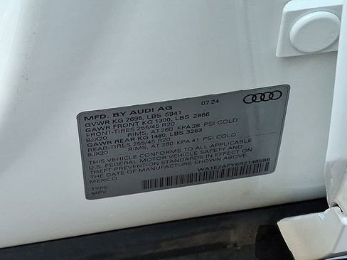 Used 2024 Audi Q5 e Premium Plus image 30