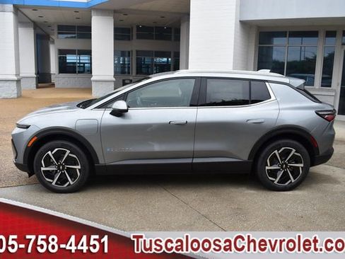 New 2026 Chevrolet Equinox EV LT image 6