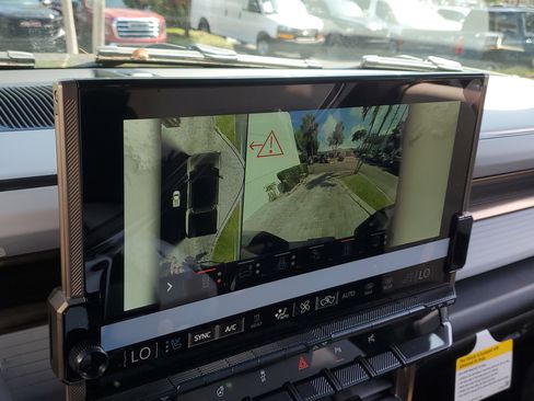 New 2025 GMC Hummer EV 3X w/ Battery Pack, 24 Module Pack image 28