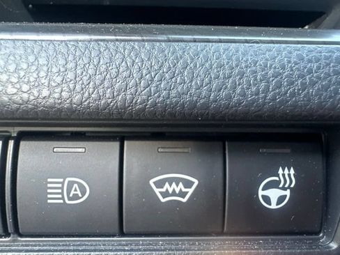 Used 2025 Toyota Prius AWD image 11