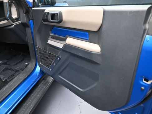 Used 2023 Ford Bronco Wildtrak image 20